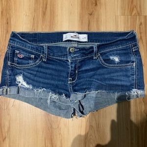 Size 7 Hollister Jean Shorts